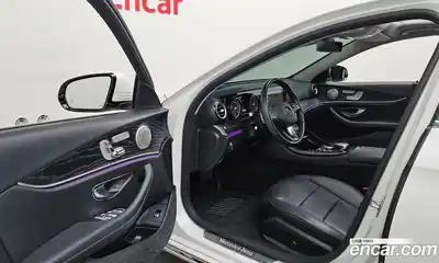 Mercedes-Benz E-Class 2018 1.9 гидро в Москве № 1422156, миниатюра 12