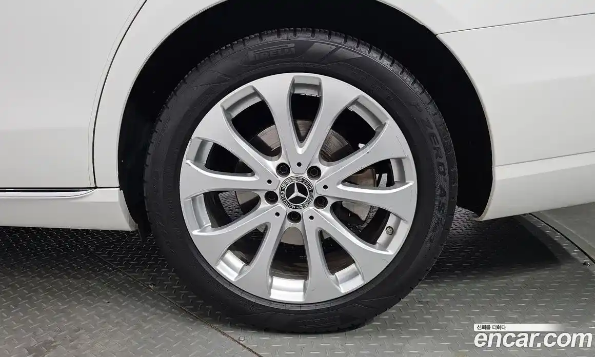 Mercedes-Benz E-Class 2018 1.9 гидро в Москве № 1422156, фото 6