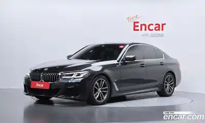 BMW 5-Series, 2022