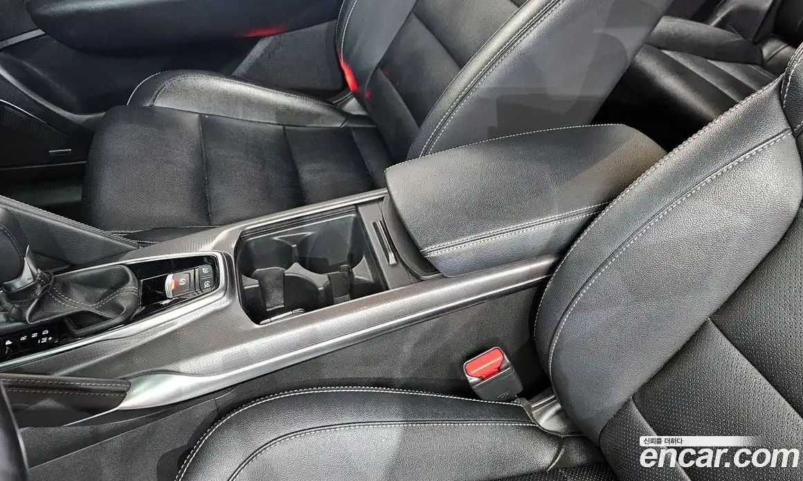 Renault QM6 2017 2.0 гидро в Москве № 1543071, фото 27
