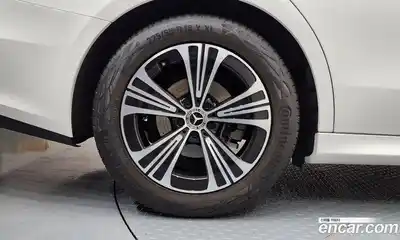 Mercedes-Benz E-Class 2024 2.0 гидро в Москве № 1544751, миниатюра 5