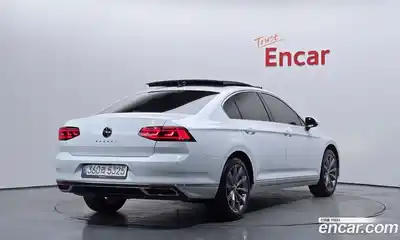 Volkswagen Passat 2022 2.0 гидро в Москве № 1549169, миниатюра 2