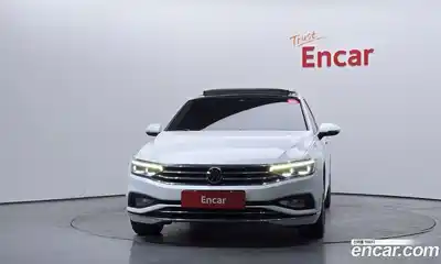 Volkswagen Passat 2022 2.0 гидро в Москве № 1549169, миниатюра 3
