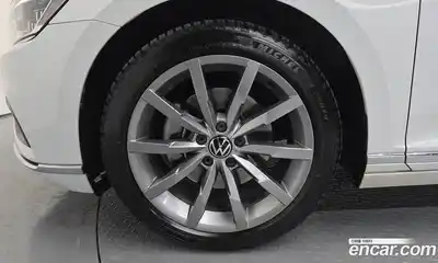 Volkswagen Passat 2022 2.0 гидро в Москве № 1549169, миниатюра 5