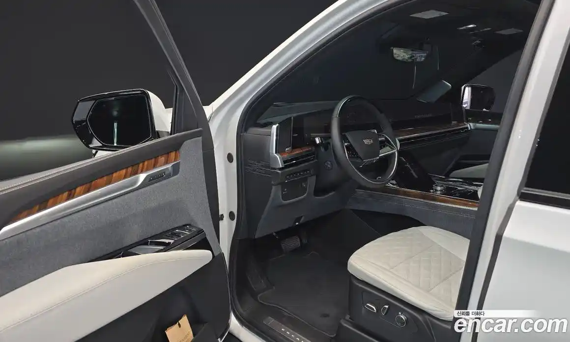Cadillac Escalade 2025 6.2 гидро в Москве № 1551333, фото 13