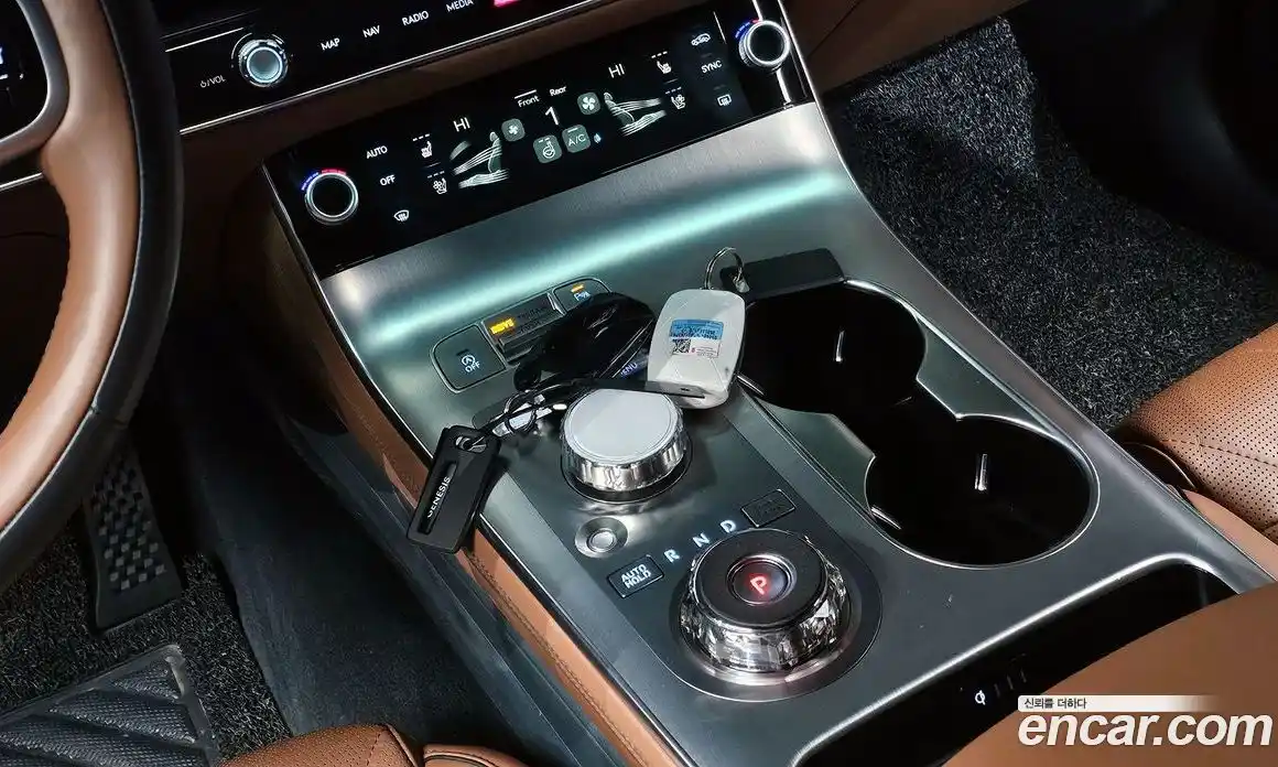 Genesis GV70 2025 2.5 гидро в Москве № 15750, фото 9