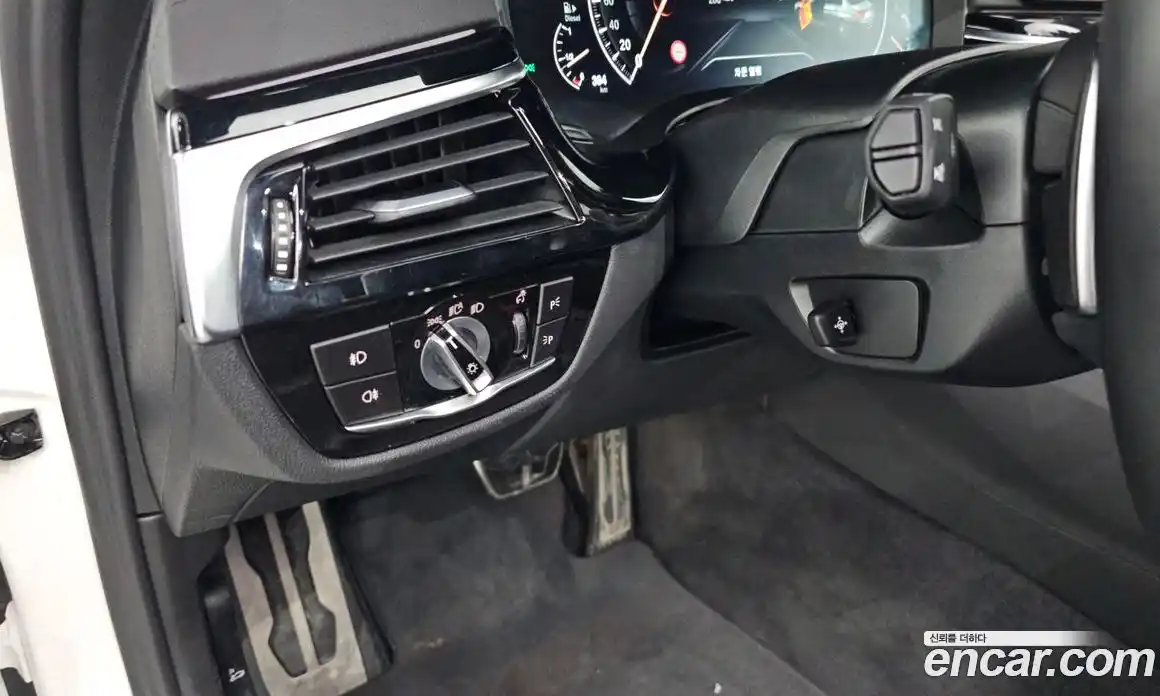 BMW 5-Series 2019 2.0 гидро в Москве № 1611849, фото 28