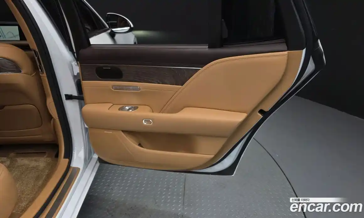 Genesis G90 2022 3.5 гидро в Москве, фото 15