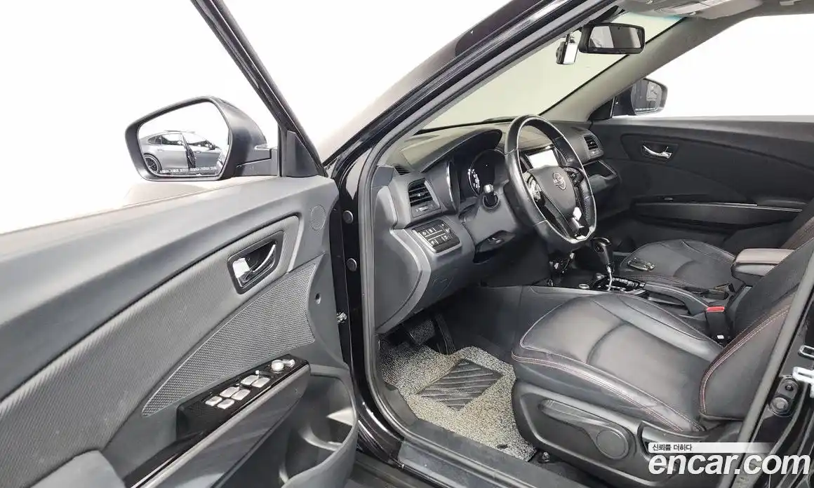 SsangYong TIBOLI 2017 1.6 гидро в Москве № 1612571, фото 13