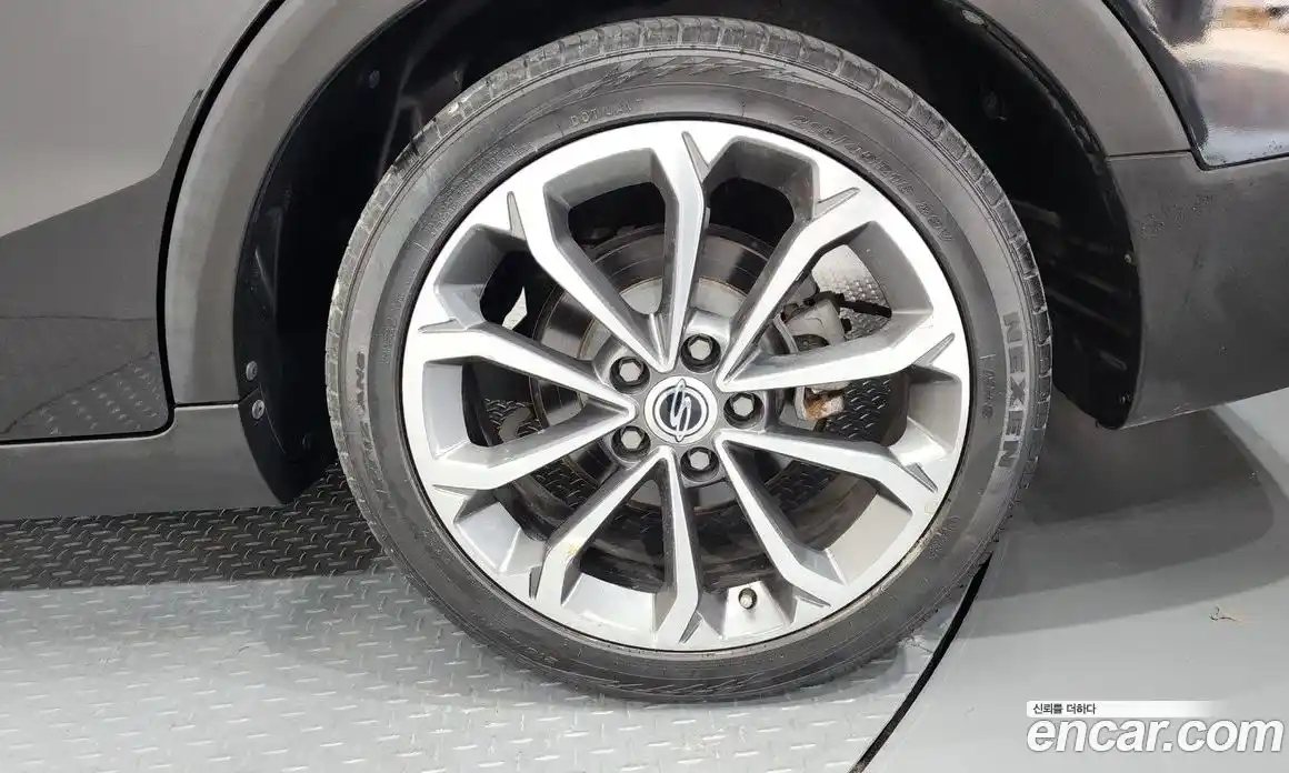 SsangYong TIBOLI 2017 1.6 гидро в Москве № 1612571, фото 7