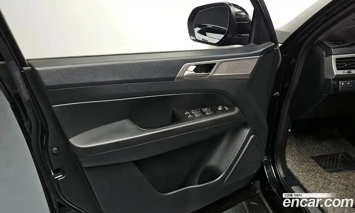 SsangYong Rexton 2019 2.2 гидро в Москве № 1612800, фото 13