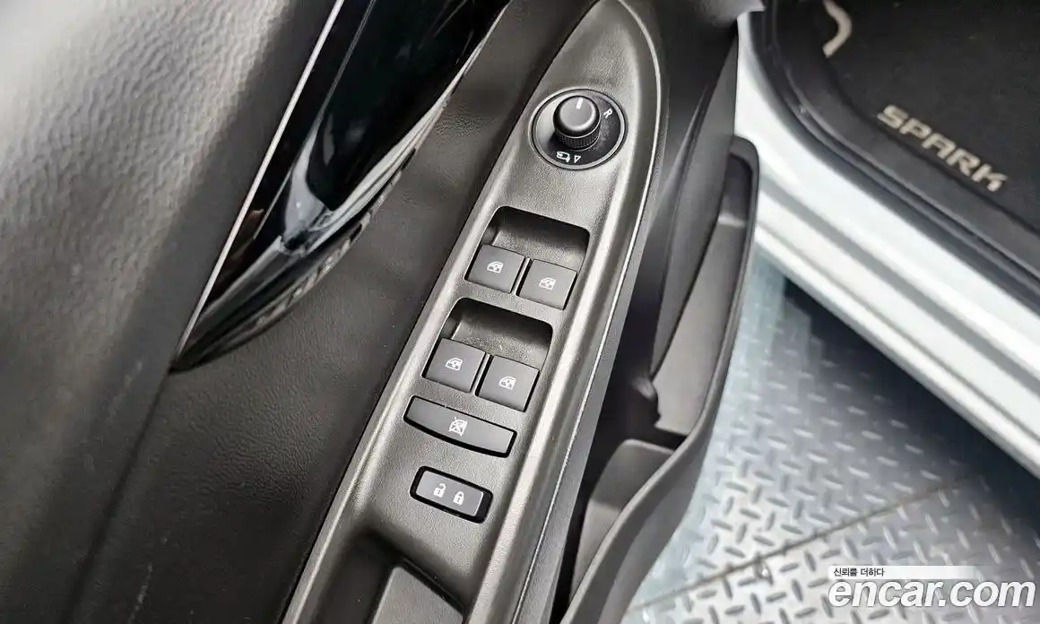 Chevrolet Spark 2021 1.0 гидро в Москве, фото 23