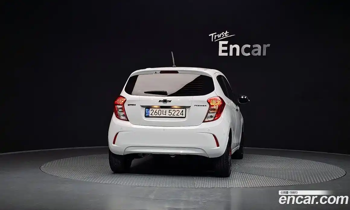 Chevrolet Spark 2021 1.0 гидро в Москве, фото 4