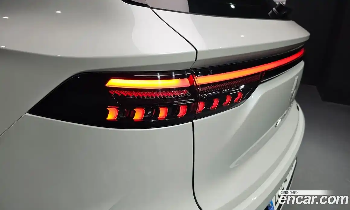Renault Grand Koleos 2025 1.5 гидро в Москве № 1615080, фото 9
