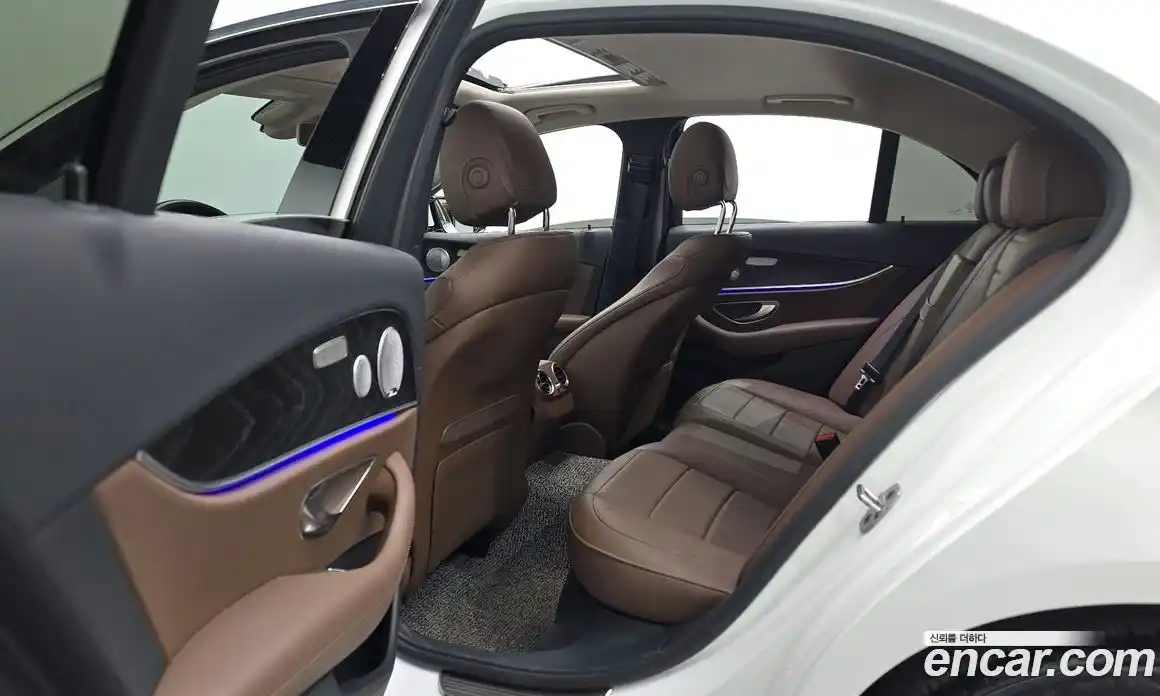 Mercedes-Benz E-Class 2020 2.0 гидро в Москве № 1617468, фото 16