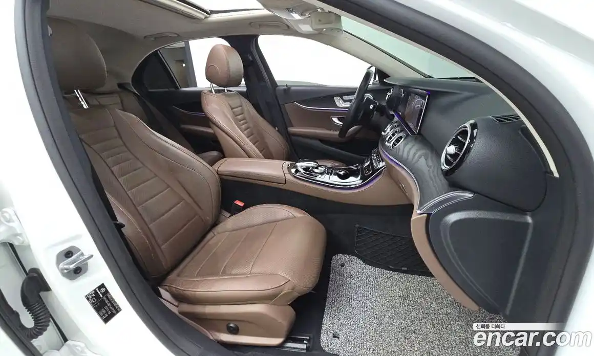 Mercedes-Benz E-Class 2020 2.0 гидро в Москве № 1617468, фото 17