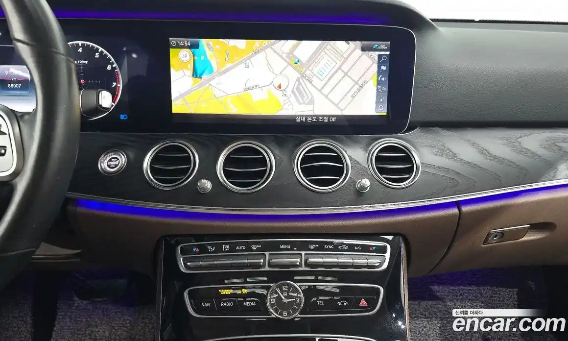 Mercedes-Benz E-Class 2020 2.0 гидро в Москве № 1617468, фото 20