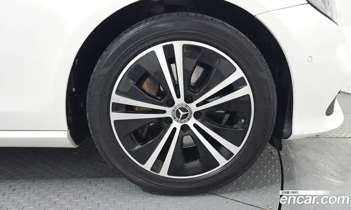 Mercedes-Benz E-Class 2020 2.0 гидро в Москве № 1617468, фото 7