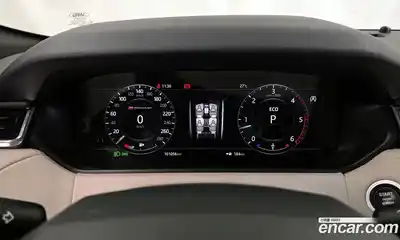 Land Rover Range-Rover Velar 2017 3.0 гидро в Москве № 1619608, миниатюра 11