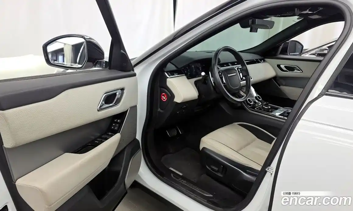 Land Rover Range-Rover Velar 2017 3.0 гидро в Москве № 1619608, фото 13