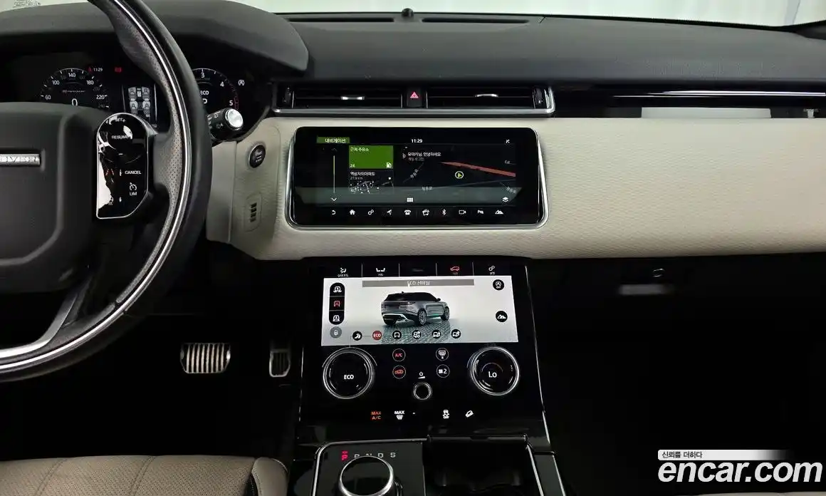 Land Rover Range-Rover Velar 2017 3.0 гидро в Москве № 1619608, фото 19