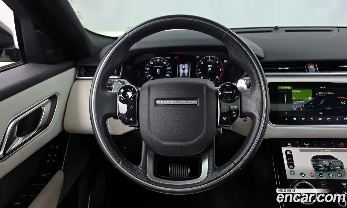 Land Rover Range-Rover Velar 2017 3.0 гидро в Москве № 1619608, фото 21