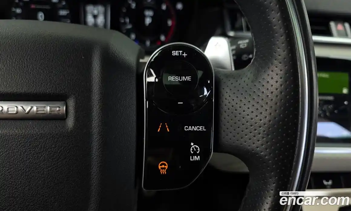 Land Rover Range-Rover Velar 2017 3.0 гидро в Москве № 1619608, фото 22