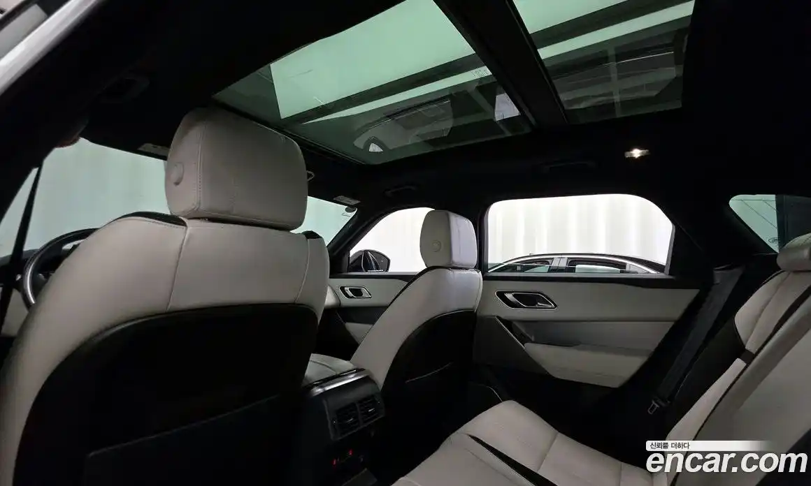 Land Rover Range-Rover Velar 2017 3.0 гидро в Москве № 1619608, фото 24