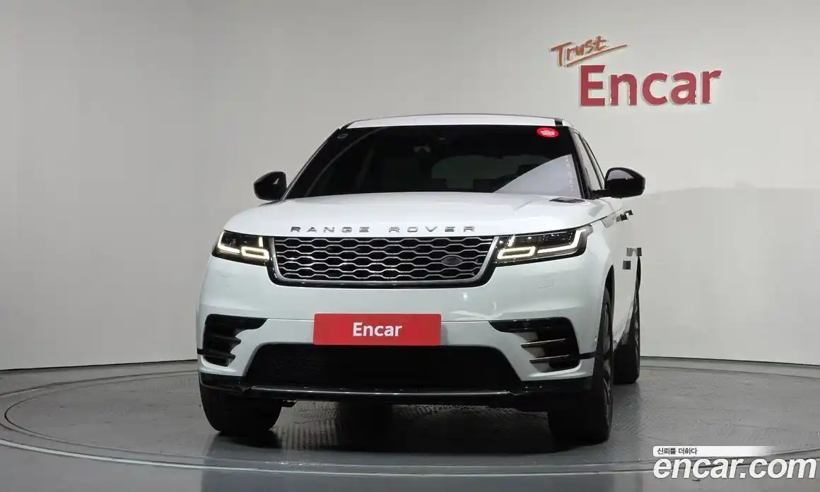 Land Rover Range-Rover Velar 2017 3.0 гидро в Москве № 1619608, фото 3