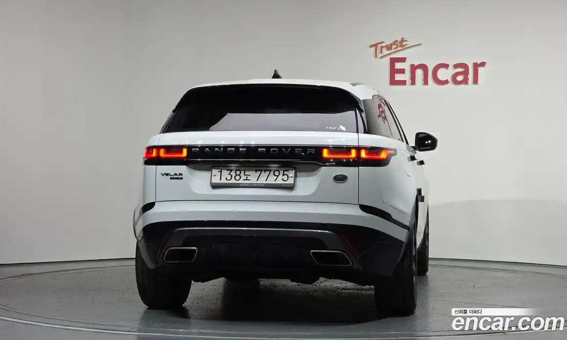 Land Rover Range-Rover Velar 2017 3.0 гидро в Москве № 1619608, фото 4