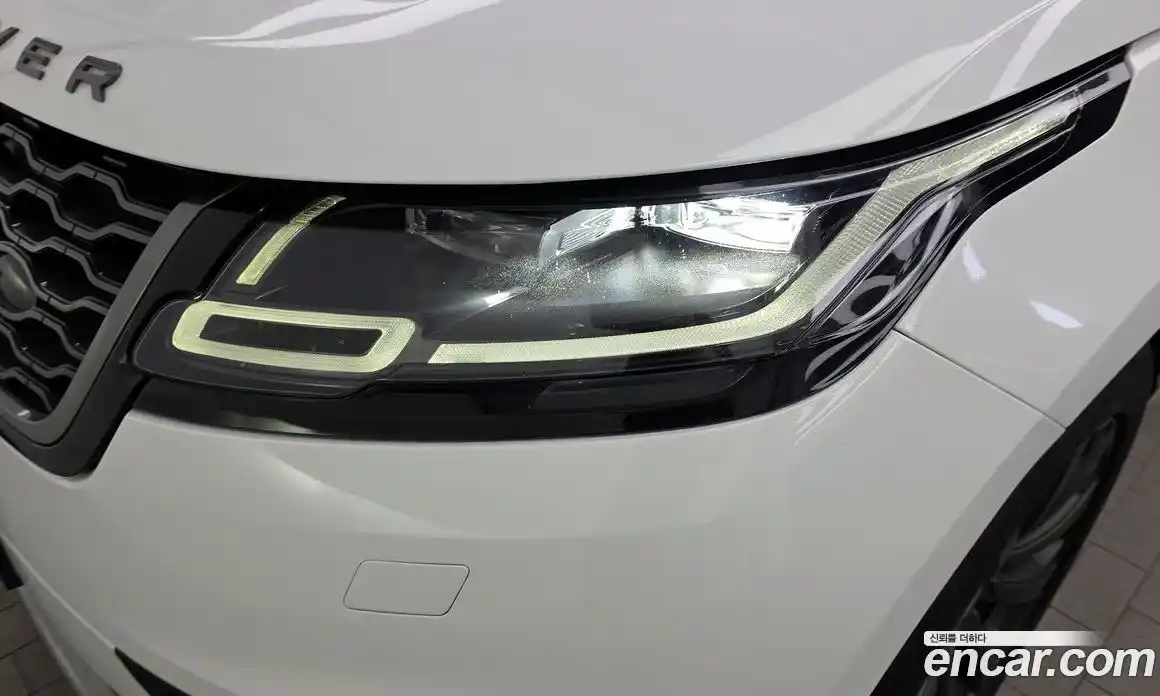 Land Rover Range-Rover Velar 2017 3.0 гидро в Москве № 1619608, фото 8