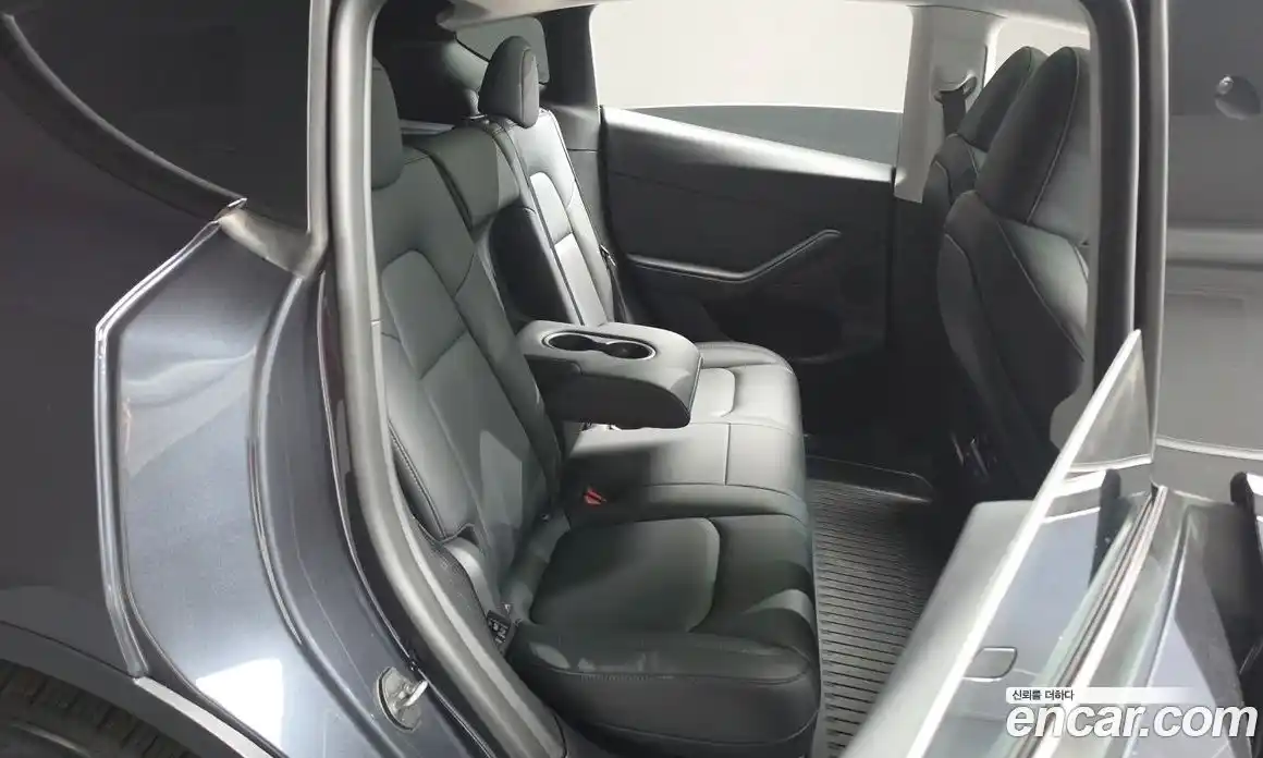 Tesla Model Y 2025 0.2 гидро, фото 16