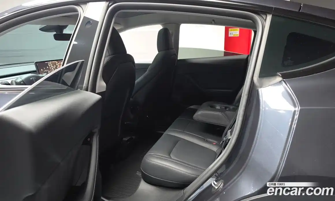 Tesla Model Y 2025 0.2 гидро, фото 17