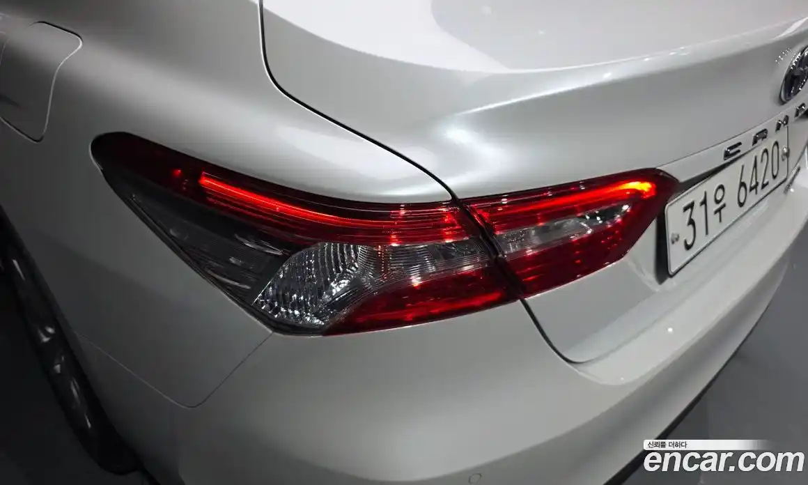 Toyota Camry 2019 2.5 гидро в Москве № 1624400, фото 9