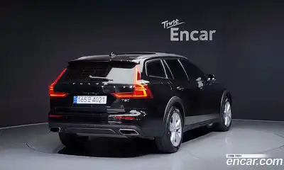 Volvo V60 2019 2.0 гидро в Москве № 164346, миниатюра 2