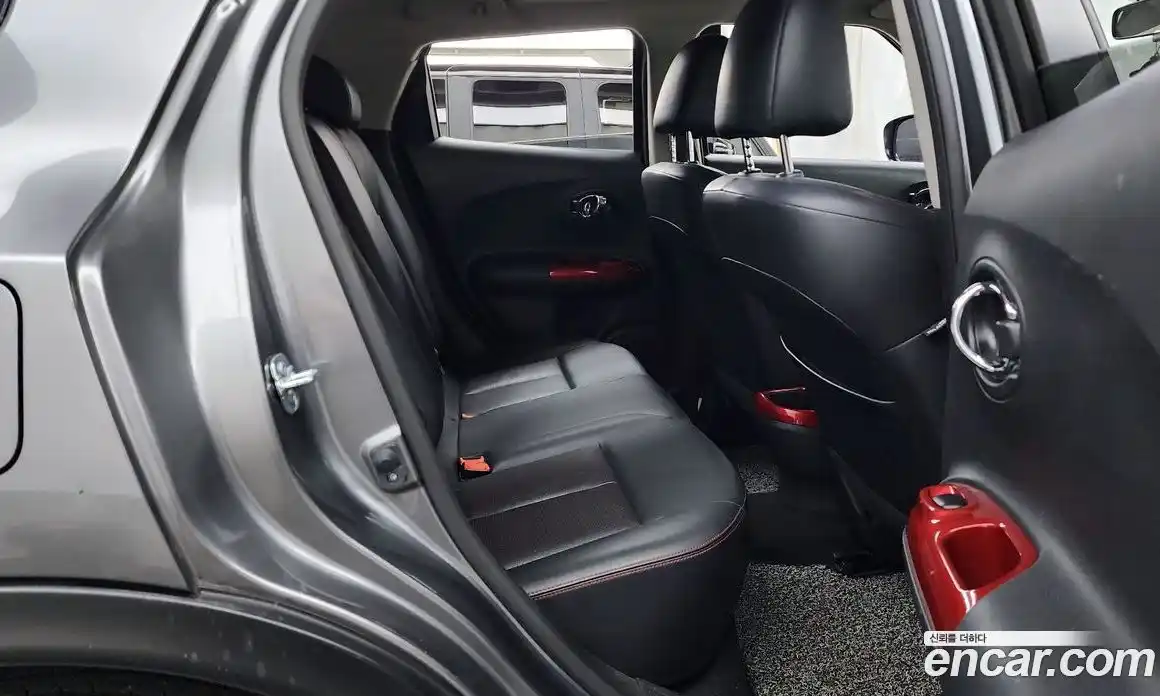 Nissan Juke 2017 1.6 гидро в Москве № 1692863, фото 18
