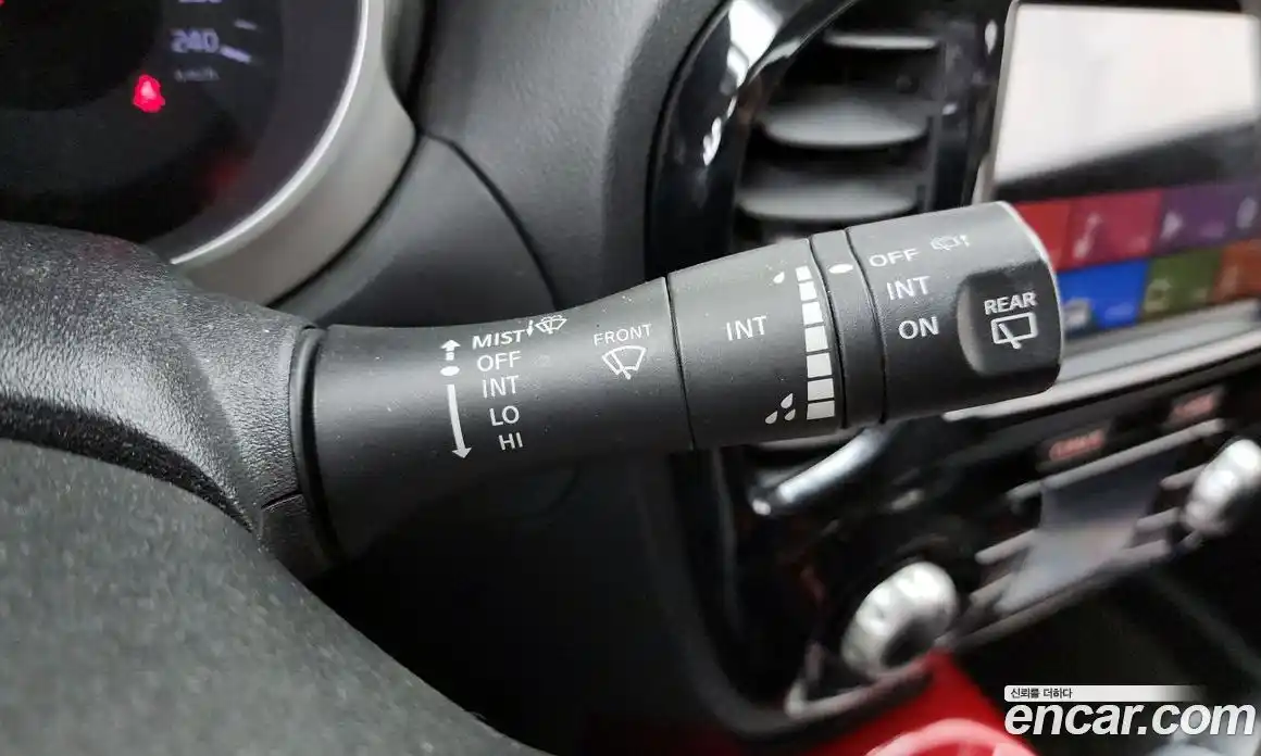 Nissan Juke 2017 1.6 гидро в Москве № 1692863, фото 29