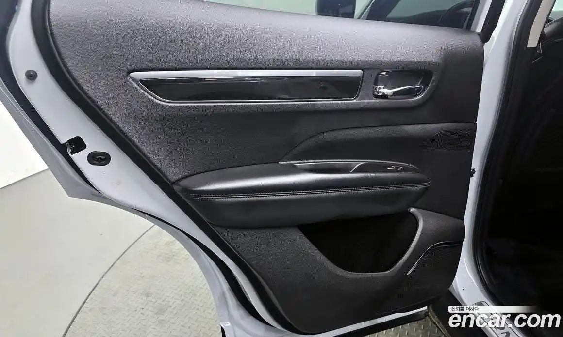 Renault QM6 2018 2.0 гидро в Москве № 1761348, фото 15
