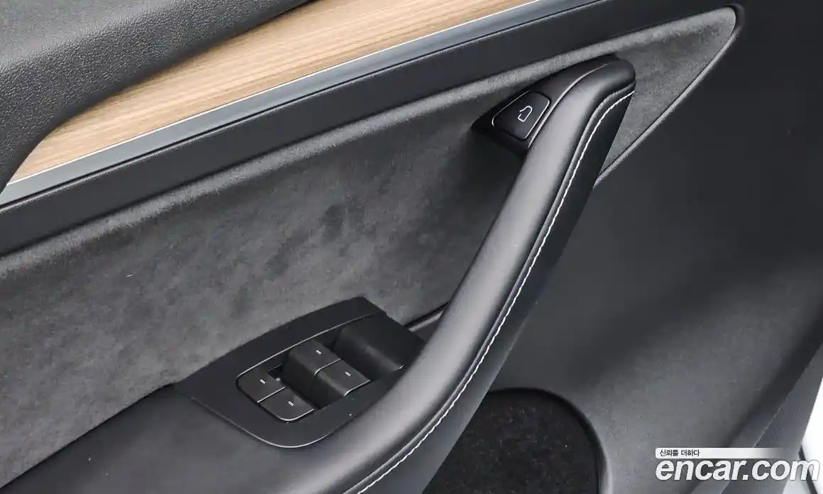 Tesla Model Y 2023 0.2 гидро, фото 26