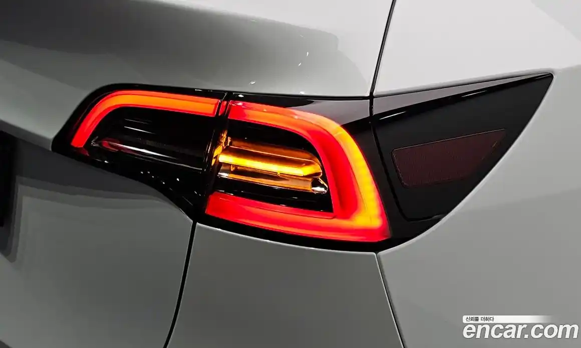 Tesla Model Y 2023 0.2 гидро, фото 8