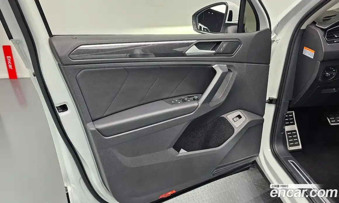 Volkswagen Tiguan 2022 2.0 гидро в Москве № 1765102, фото 24