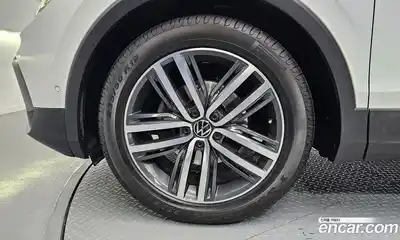 Volkswagen Tiguan 2022 2.0 гидро в Москве № 1765102, миниатюра 5