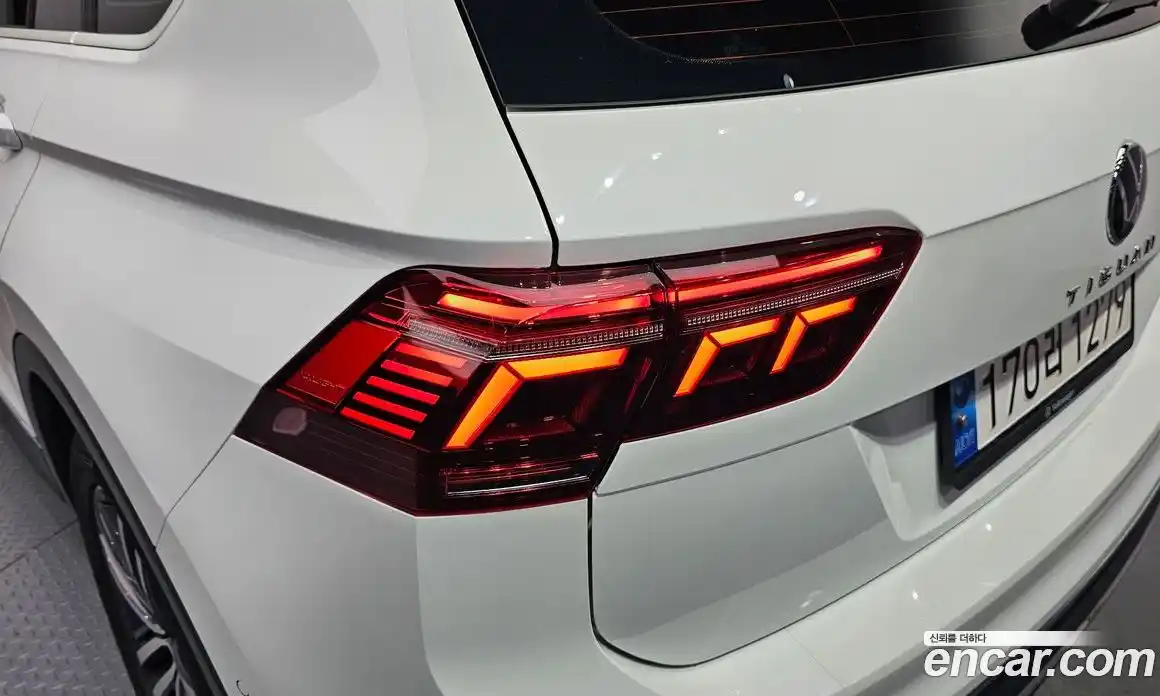 Volkswagen Tiguan 2022 2.0 гидро в Москве № 1765102, фото 9