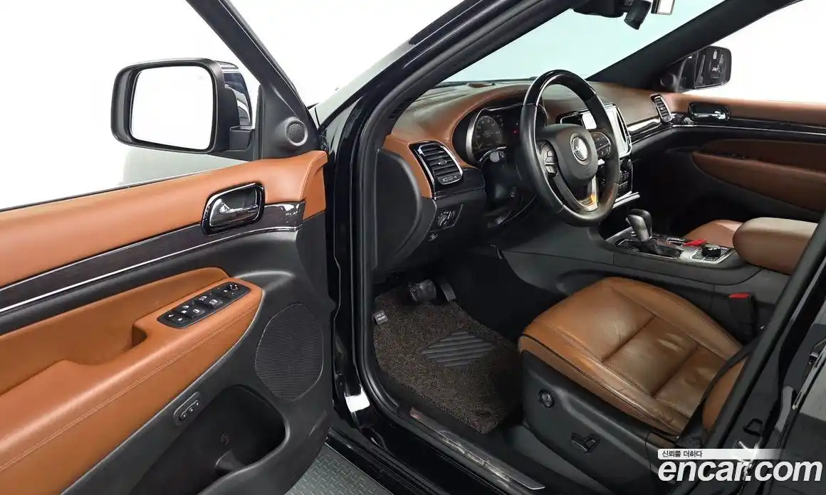 Jeep Cherokee 2021 3.6 гидро в Москве № 1765763, фото 25