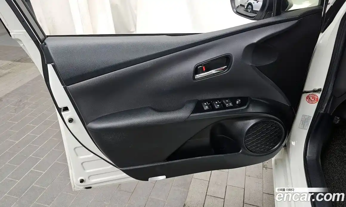 Toyota Prius 2017 1.8 гидро в Москве № 1766895, фото 14