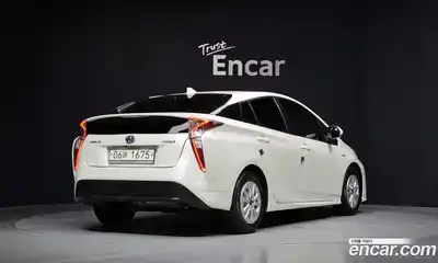 Toyota Prius 2017 1.8 гидро в Москве № 1766895, миниатюра 2