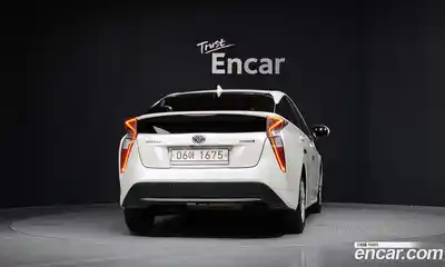 Toyota Prius 2017 1.8 гидро в Москве № 1766895, миниатюра 4