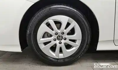 Toyota Prius 2017 1.8 гидро в Москве № 1766895, миниатюра 5