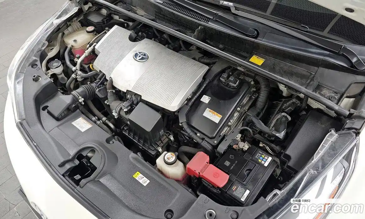 Toyota Prius 2017 1.8 гидро в Москве № 1766895, фото 6