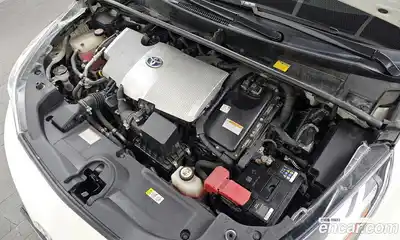 Toyota Prius 2017 1.8 гидро в Москве № 1766895, миниатюра 6